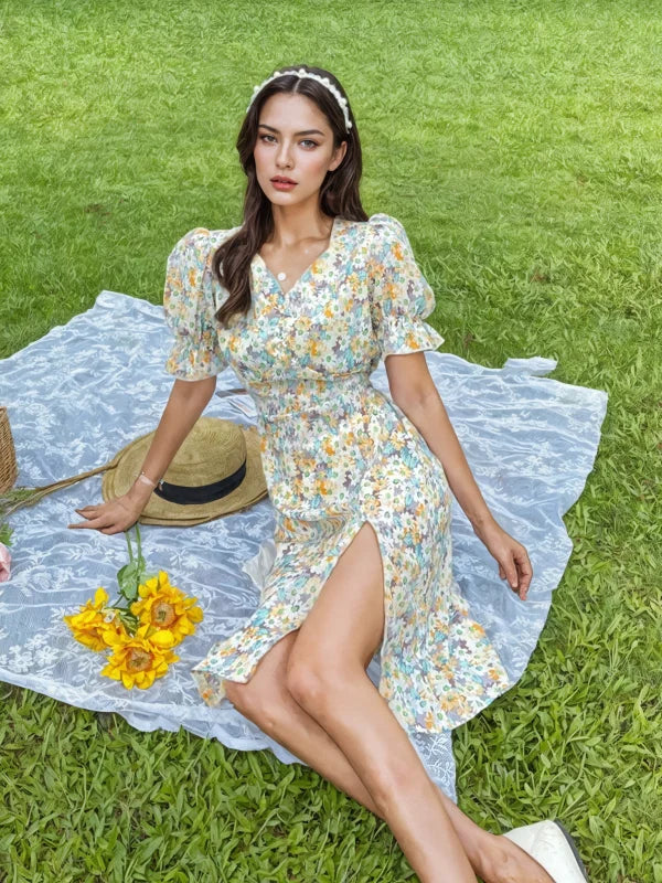 Short Sleeves Flower Garden-Ready Midi Dress Elegant Floral Appliqué Midi Dress