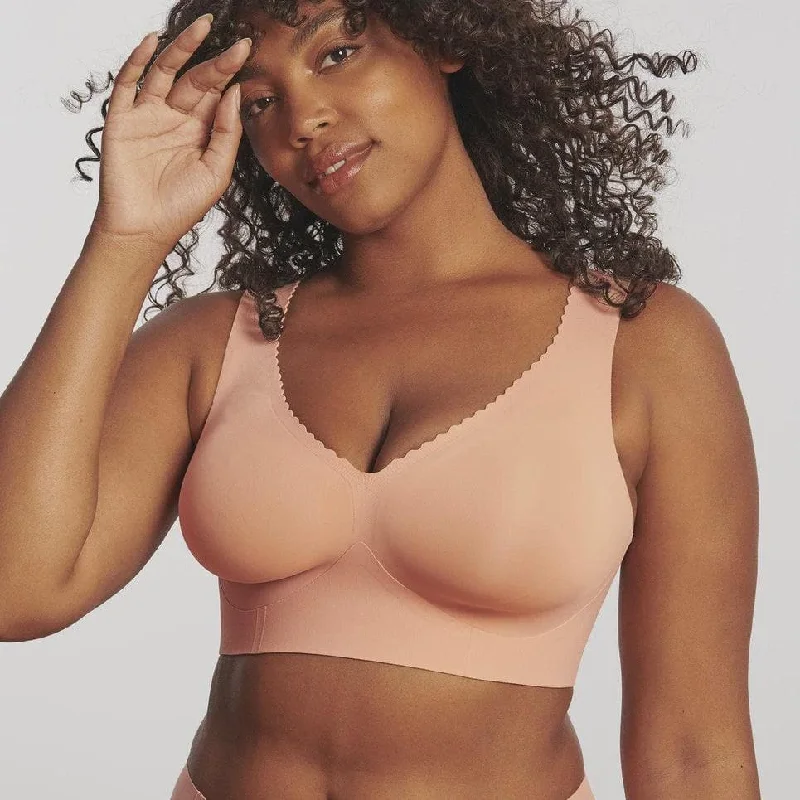 Evelyn & Bobbie Evelyn Bra in Himalayan Salt Wireless Lace Bra